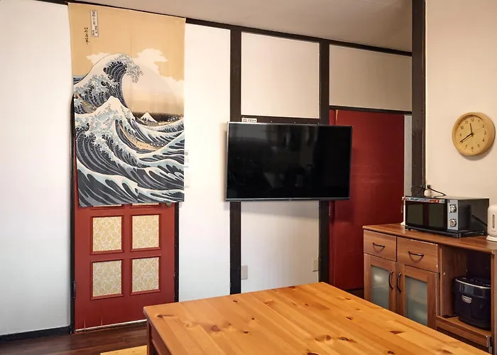 Villa Hakone Kabuto 古民家旅館 150平米 バス停迄一分 準天然温泉 最大12名