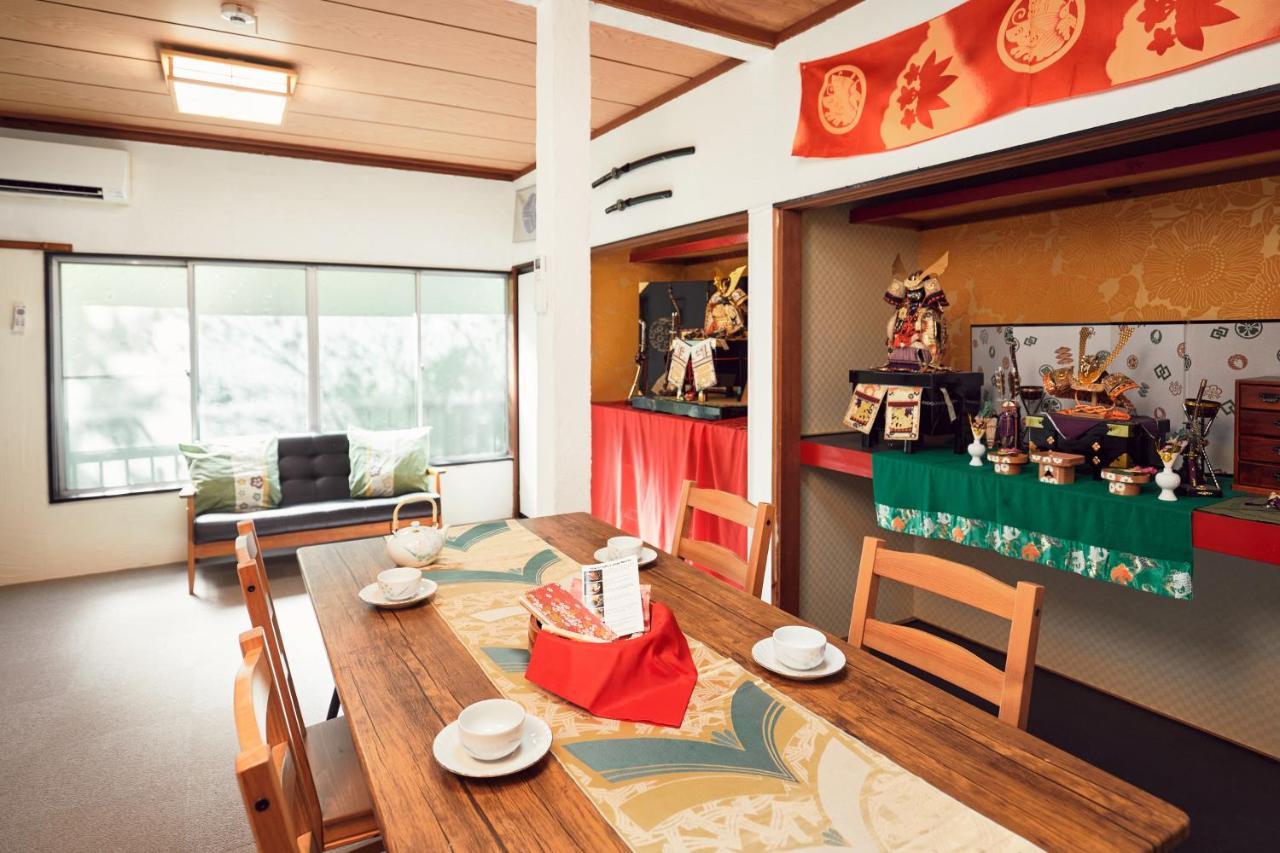 Kabuto 古民家旅館 150平米 バス停迄一分 準天然温泉 最大12名 Villa *